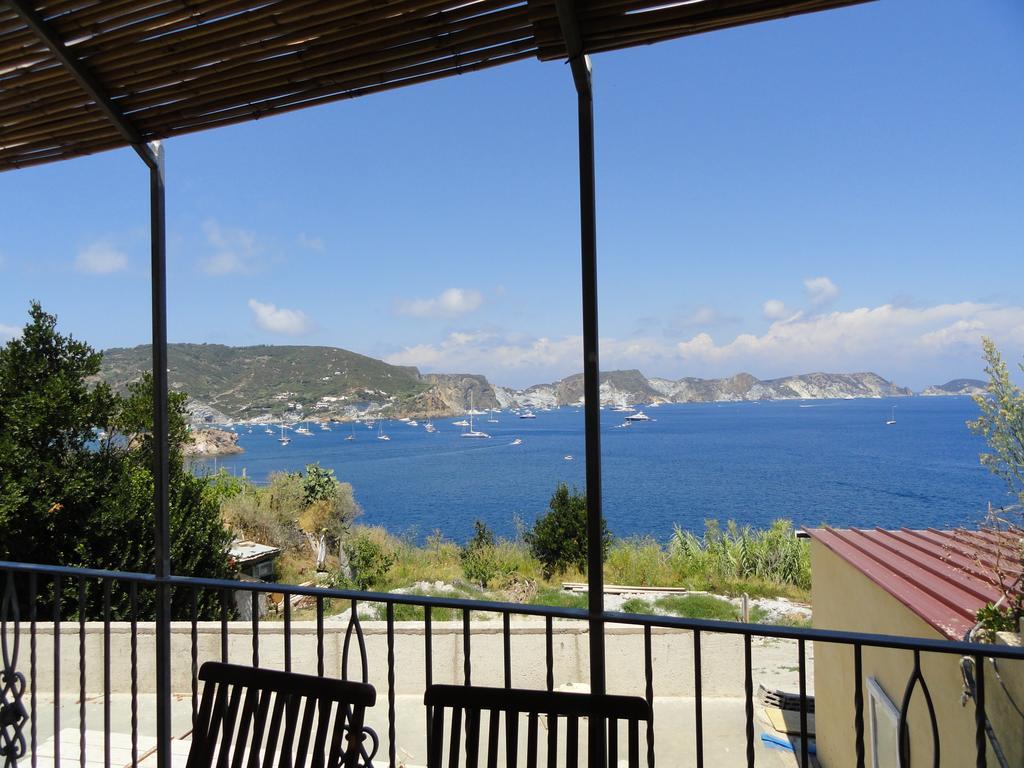 Chiaia Apartments Πόντσα Δωμάτιο φωτογραφία