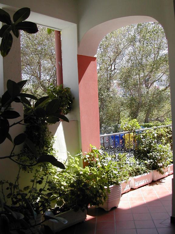 Chiaia Apartments Πόντσα Δωμάτιο φωτογραφία